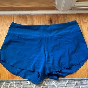 Lululemon short with detail on bottom